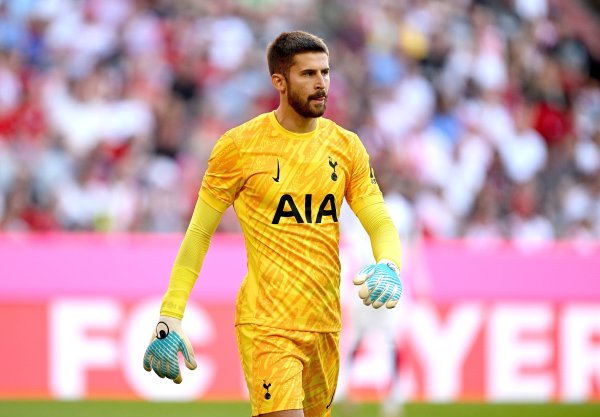 维卡里奥谈超级杯：在家乡作战如童话故事，战巴黎要秉持队伍  心态