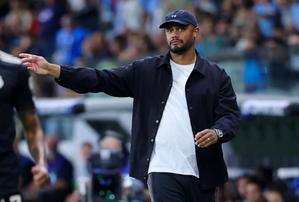 孔帕尼谈新援融入与德比战 解析球队攻击  、防卫  与领导力