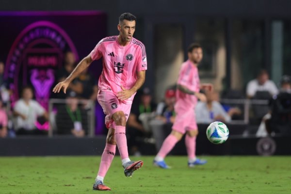 布指导教练员要来了？布斯克茨：我未来计划执教球队 还能踢但该停下了