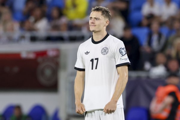 拼了！图片报：维尔茨在国家队狂额外训练，自己额外训练完射球  又去健身运动练习      房