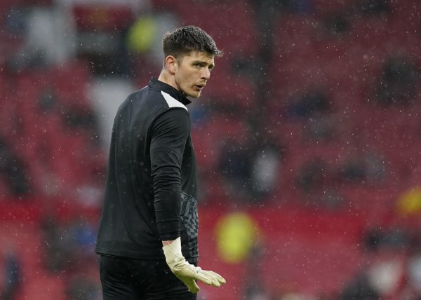 天空：纽卡激活波普合同延长条款，续约至2027年