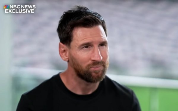 再战3年！梅西：我会根据自己每天的情况，来决定是否继续射门