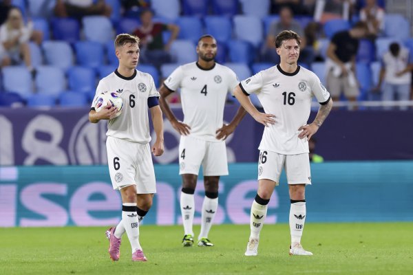 斯蒂勒落选！德媒：纳帅预先打电话解释，同位置拜仁3人角逐  剧烈