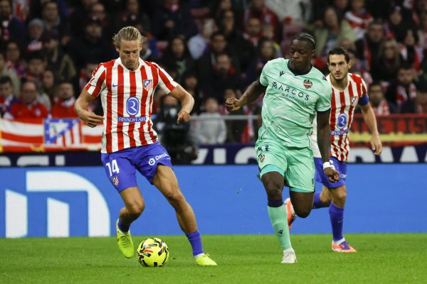 记者: 多家英超球队关注莱万特前场球员艾永, 可能在明年采取行动